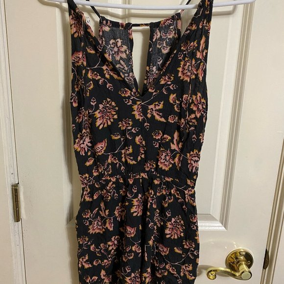 Aeropostale Floral Romper - Picture 6 of 8